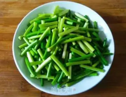 Make Garlic fried meat step 1