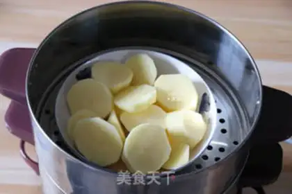 Make Tuna sausage mashed potatoes step 1