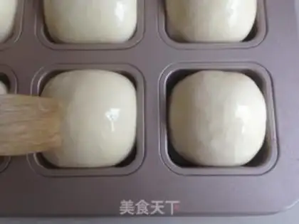 Make Coconut cream bread step 5