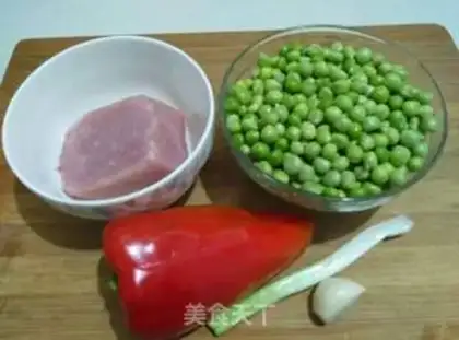 Make Meat and pea rice step 0