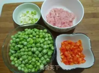 Make Meat and pea rice step 2