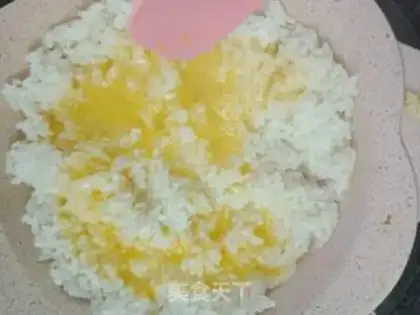 Make Egg fried rice step 1