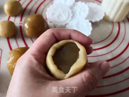 Make Lian Yong Mooncake step 2