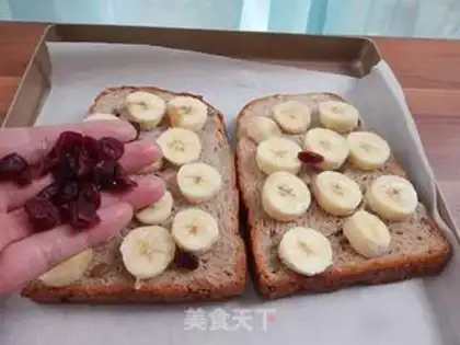 Make Banana cheese toast step 3