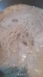 Make Beef ramen step 1