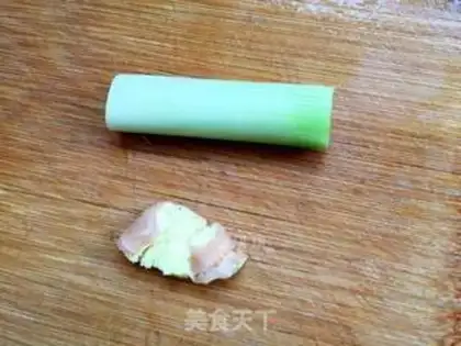 Make Clear the rooster belly soup step 3