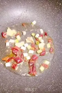 Make Tomato eggs and smelts step 4