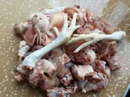 Make The white vermin weed stewed pheasant step 1