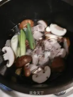 Make Black-haired pork chop soup step 7