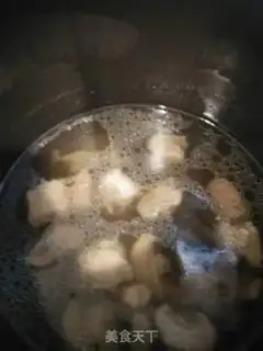 Make Black-haired pork chop soup step 9
