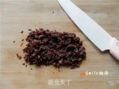 Make Crystal potato cranberry pie step 1