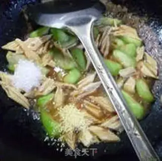 Make Bean petals and melons step 8