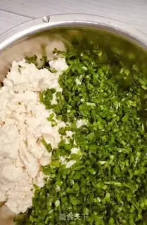 Make Shrimp tofu pie step 7