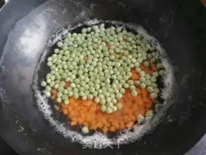 Make Fresh Lotus makes peas step 2