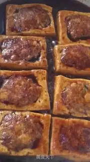 Make A hand tore jam bread step 3