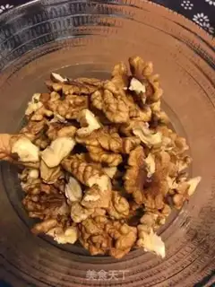 Make Trees and walnuts step 1