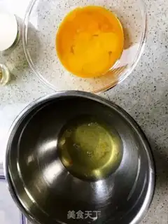 Make Hokkaido Chifeng cake step 1