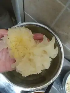 Make Silver Ears Spill step 5