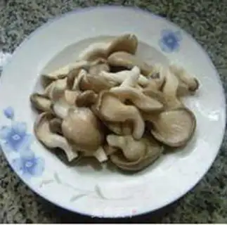Make Soo-jeong-goo-choo-choo step 1