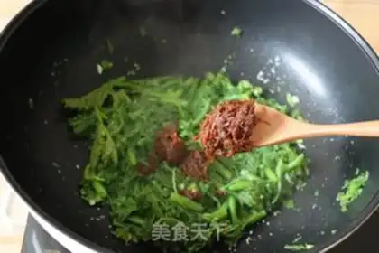 Make Beef sauce for pumpkin vines step 10