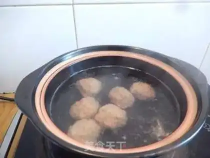 Make Poongullion fan soup step 1