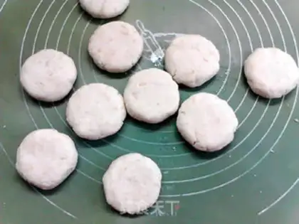 Make Plum cake step 8