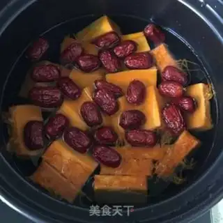 Make Red-tree pumpkin soup step 1