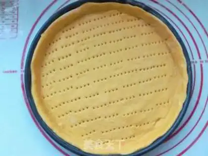 Make Pumpkin garden pizza step 12