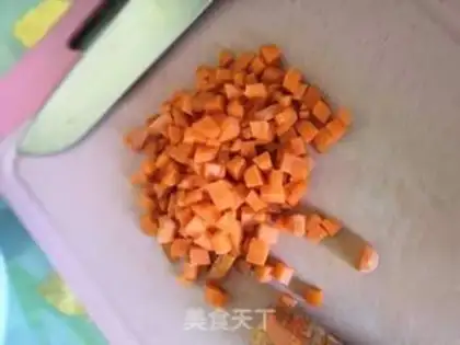 Make The corn pelts are always fried step 1