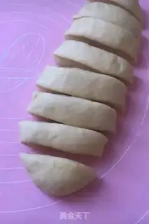 Make Bread with soy sauce step 5