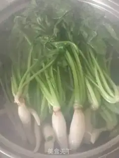 Make Spicy radish step 1