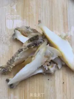 Make Abalone noodles step 1