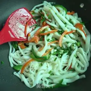 Make Beef fried river powder step 7