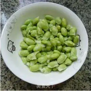 Make Fry beans with mushroom tails step 0
