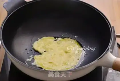 Make Scrambled sprouts step 3