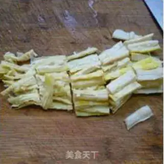 Make Fry beans with mushroom tails step 4