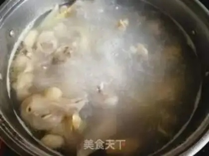 Make Chicken soup with mushrooms step 3