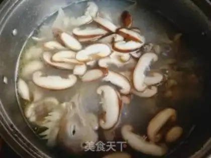 Make Chicken soup with mushrooms step 4