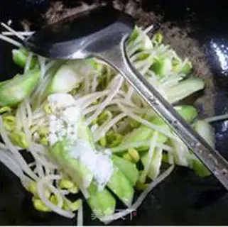 Make Soybean sprouts step 6