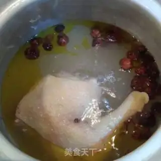 Make The chicken soup step 4