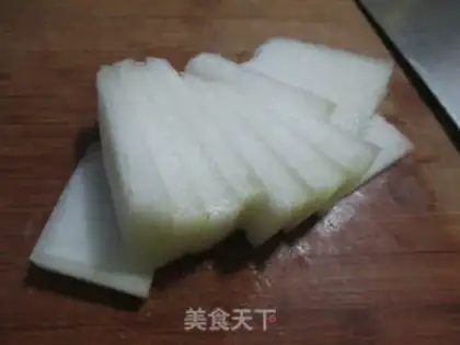 Make Duck leg steaming melons step 2