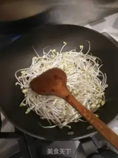 Make A soybean sprouts fan step 6