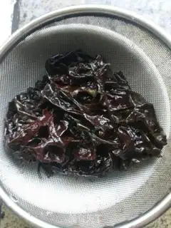 Make Smelt pickles and egg soup step 2