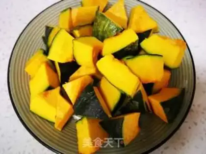 Make Soy sauce, melon bean horns step 1