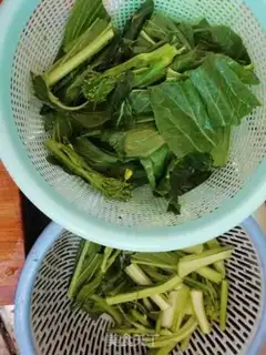 Make Garlic cabbage step 0