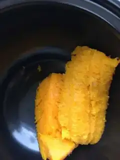 Make Pumpkin rolls step 1