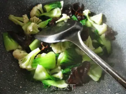 Make Black-moleved cabbage step 4