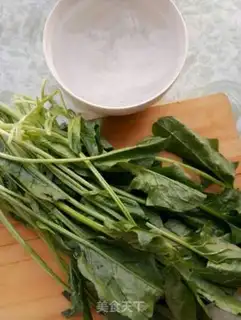 Make A spinach fried fan step 0