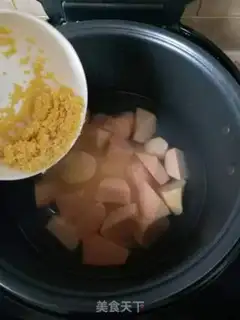 Make Potato chestnut congee step 1