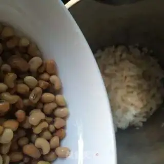 Make Red Bean Lotus step 2